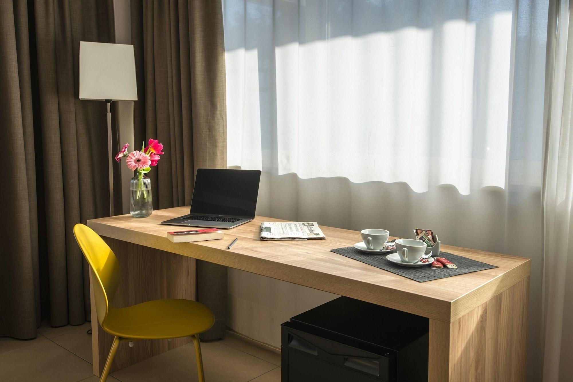 Hotel Dimorae Rooms And Suites - Apartments Civitanova Marche Exterior foto