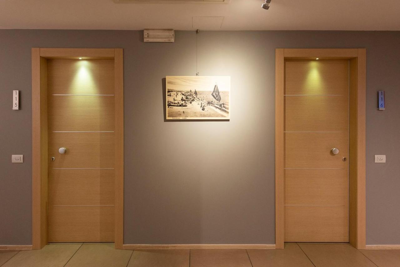 Hotel Dimorae Rooms And Suites - Apartments Civitanova Marche Exterior foto
